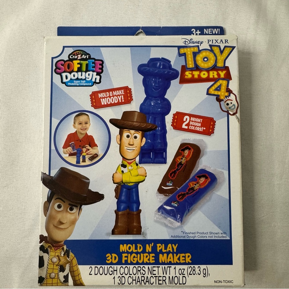 Cra-Z-Art Softee Dough Disney Pixar Toy Story Mold N’ Play Woody 3D figure maker